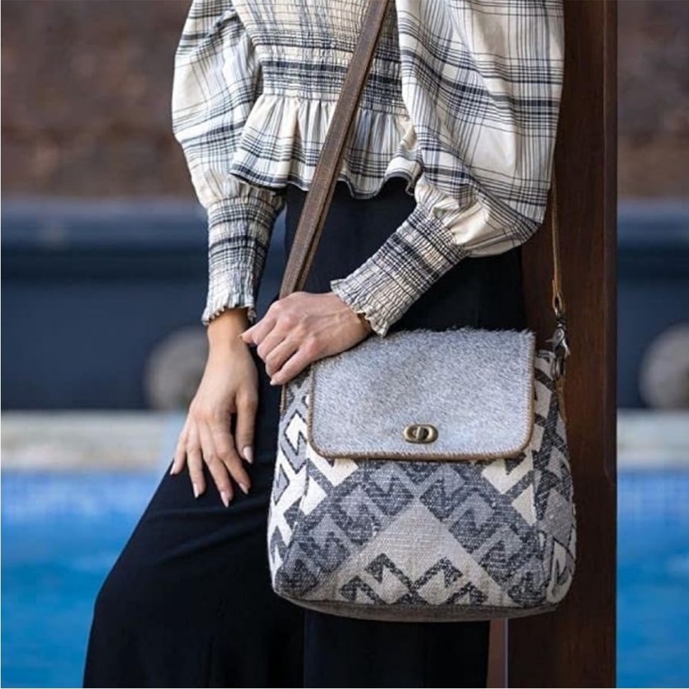 Myra Bag Stormy Love Convertible Backpack Shoulder Crossbody Bag Boho‎ Festival - Picture 3 of 16